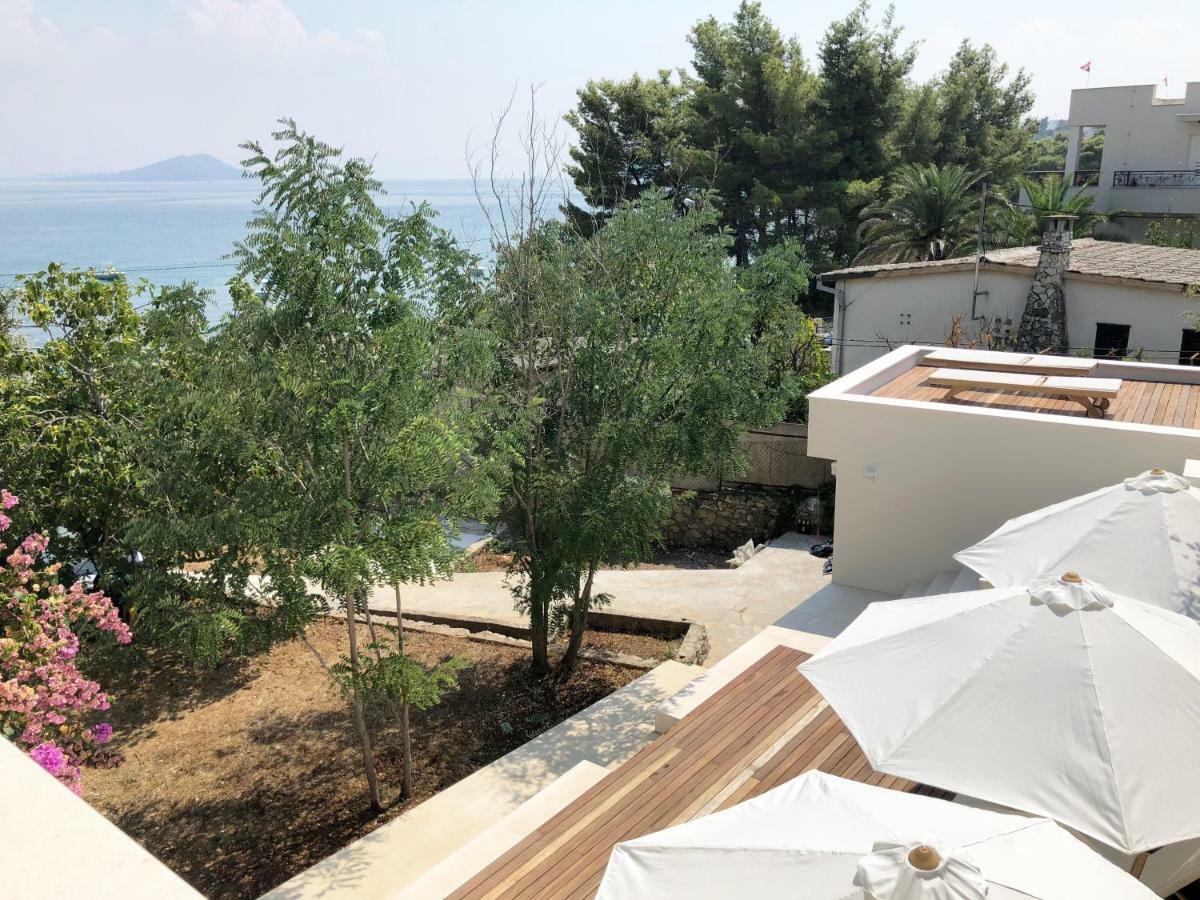 Luxury Family Beach Front Villa - Sunday Beach House Slatine Exteriér fotografie
