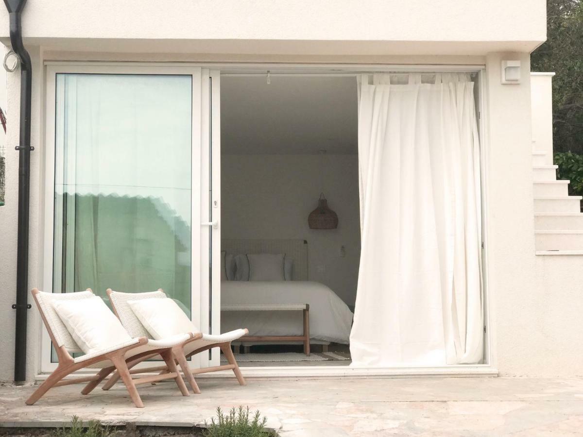 Luxury Family Beach Front Villa - Sunday Beach House Slatine Exteriér fotografie